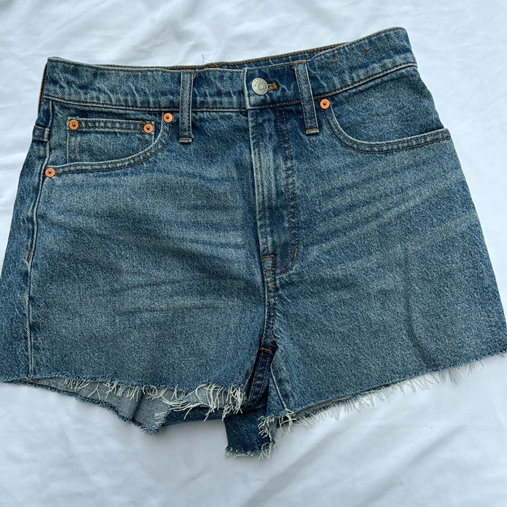 Madewell the perfect Jean Short. Size 27
